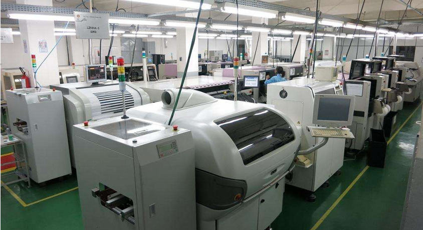 Linha SMT - Visão da Fábrica